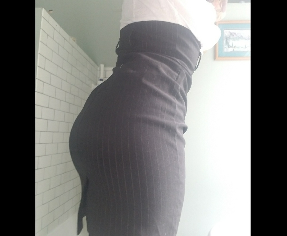 Dress - Picture 4 of 5